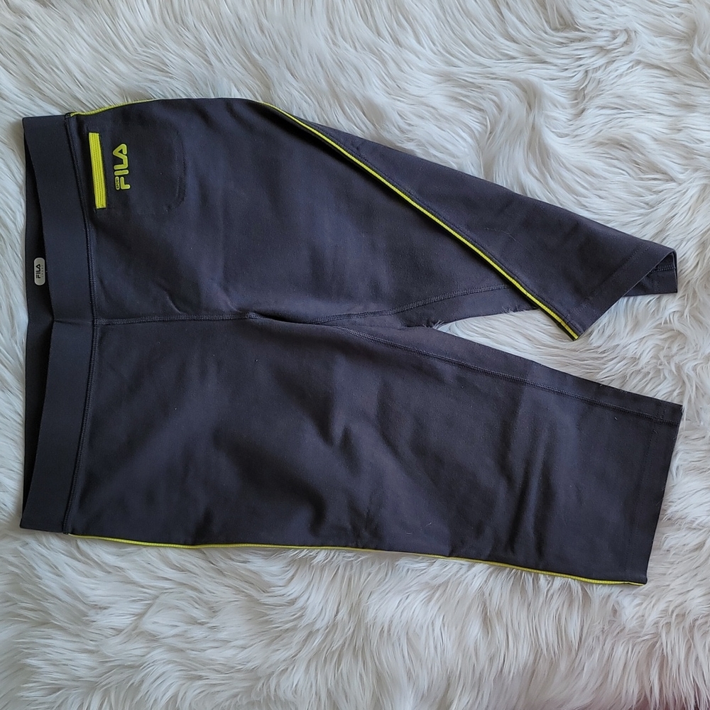 Fila workout knee length shorts